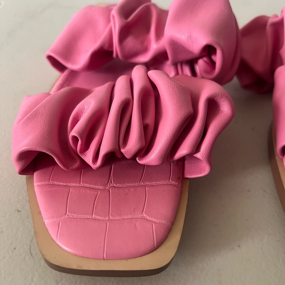 Circus by Sam Edelman Pink Ruffle Sandals - Picture 6 of 9